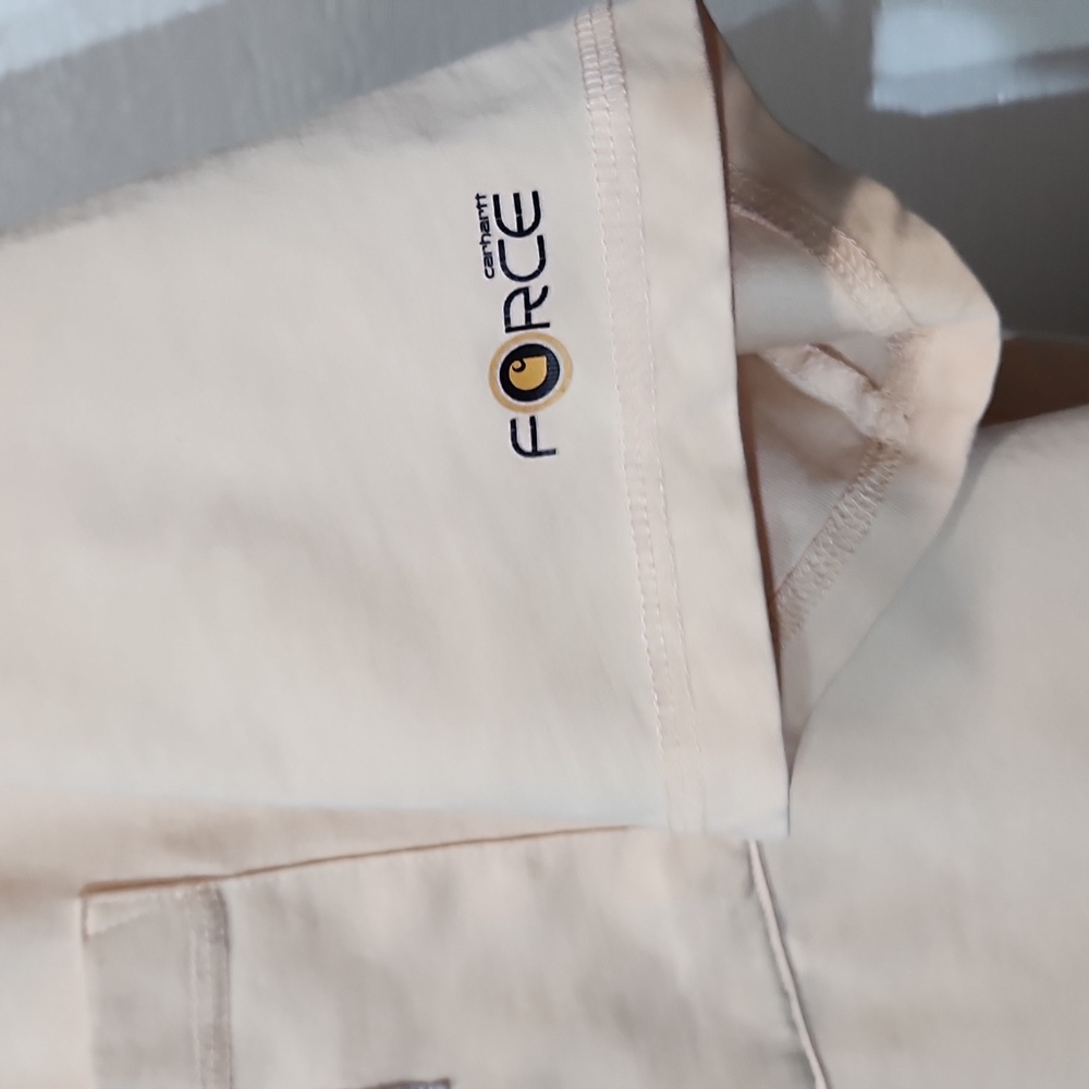 Carhartt Tshirt - Picture 4 of 6